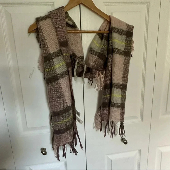 Ann Taylor Loft Plaid Knit Scarf Multicolor Fringe Trim Neck Warmer - Picture 8 of 8